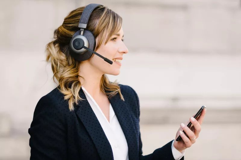 Casque anti-bruit - Qualité de Vie au Travail - Trop de bruit au bureau