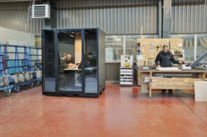 Cabine acoustique DUO INDUS en environnement industriel
