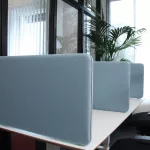 Screenit A30 Above Desk acoustic partition - Limits office noise