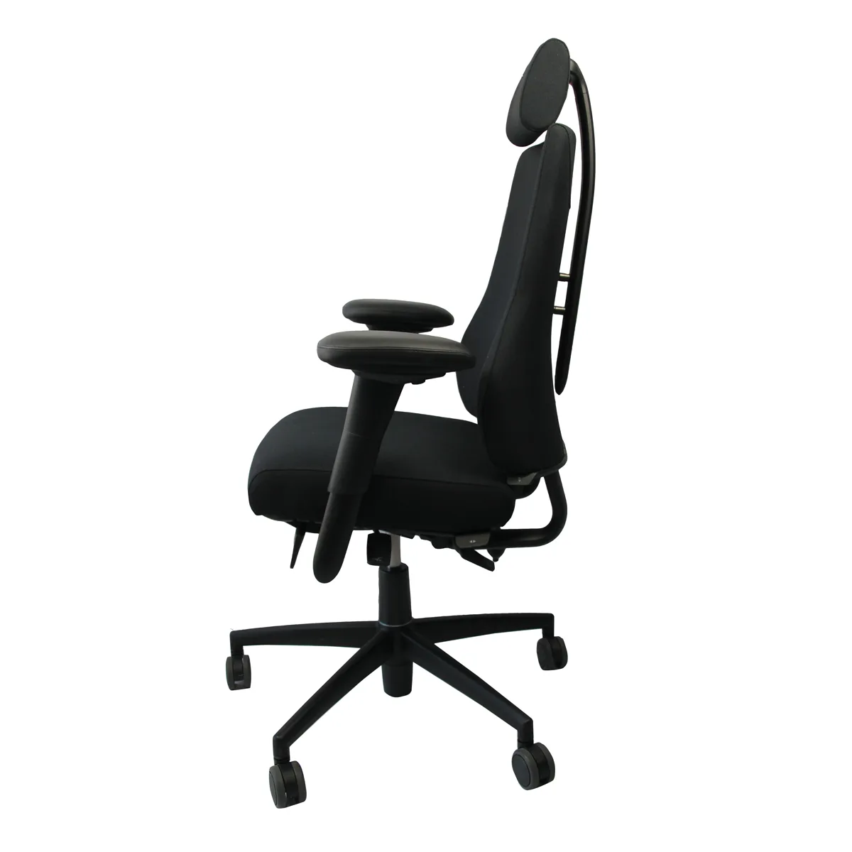 83c5100537c77384e8f4af459a1f2b93a575727d_Axia2_4_noir_profil_72dpi_1200x1200.jpg Fauteuil de bureau Axia 2.4 pour les grandes morphologies - Nombreux réglages